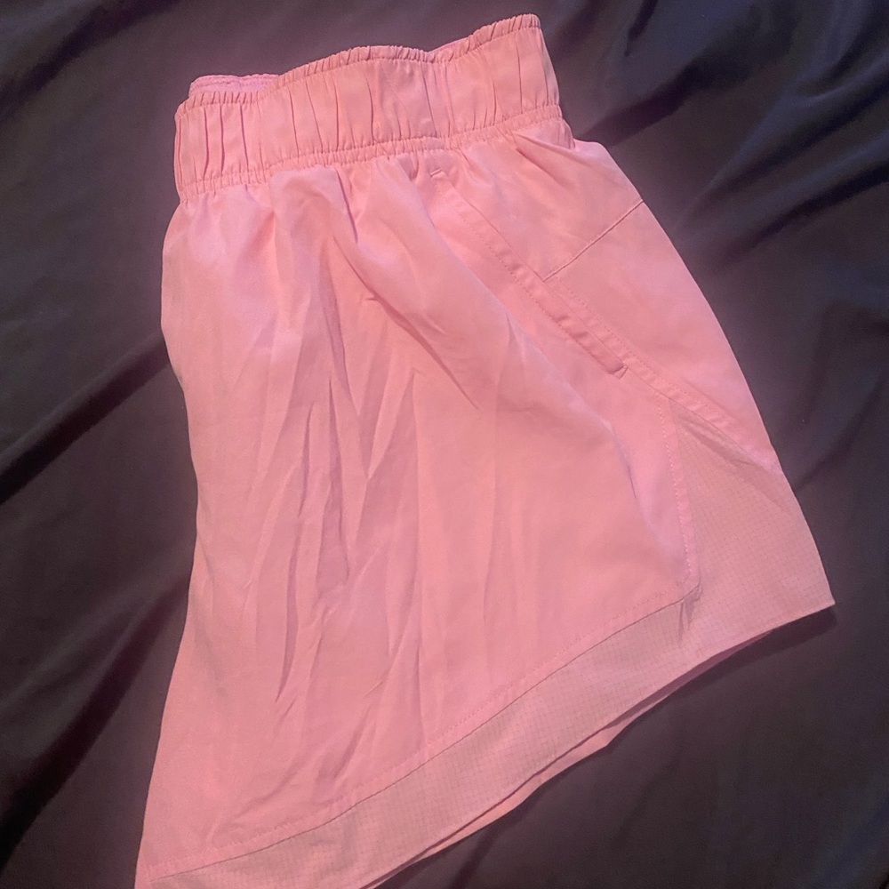 pink sports short